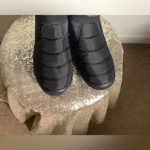 Womens snow boots